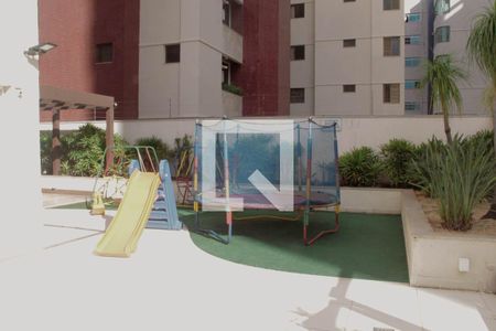 Apartamento à venda com 144m², 3 quartos e 2 vagas Apartamento à venda com 144m², 3 quartos e 2 vagasÁrea comum - Playground