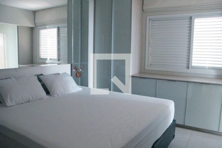 Apartamento à venda com 144m², 3 quartos e 2 vagas Apartamento à venda com 144m², 3 quartos e 2 vagasQuarto Suíte 2