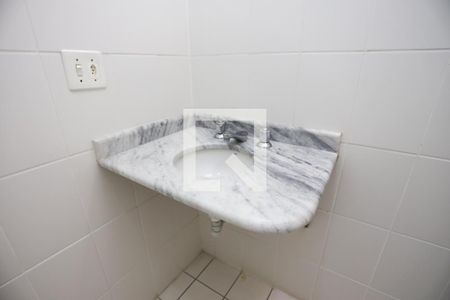 Casa de condomínio para alugar com 72m², 3 quartos e 2 vagas Casa de condomínio para alugar com 72m², 3 quartos e 2 vagasBanheiro - detalhes