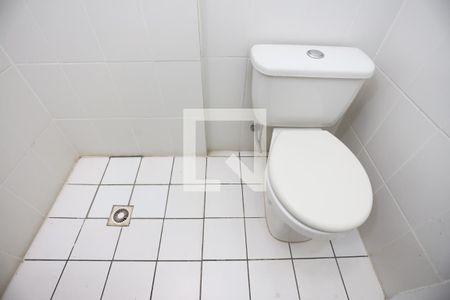 Casa de condomínio para alugar com 72m², 3 quartos e 2 vagas Casa de condomínio para alugar com 72m², 3 quartos e 2 vagasBanheiro - detalhes