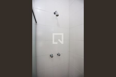 Casa de condomínio para alugar com 72m², 3 quartos e 2 vagas Casa de condomínio para alugar com 72m², 3 quartos e 2 vagasSuíte - banheiro - detalhes