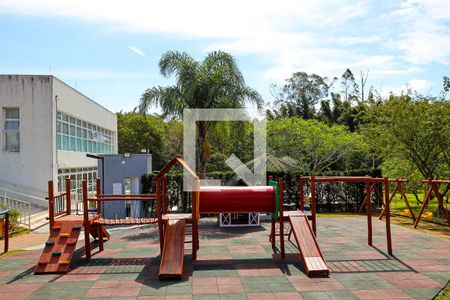 Casa de condomínio para alugar com 72m², 3 quartos e 2 vagas Casa de condomínio para alugar com 72m², 3 quartos e 2 vagasÁrea comum - playground