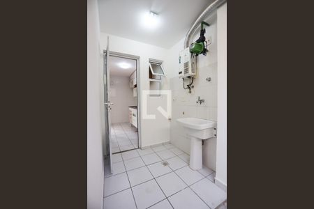 Casa de condomínio para alugar com 72m², 3 quartos e 2 vagas Casa de condomínio para alugar com 72m², 3 quartos e 2 vagasBanheiro