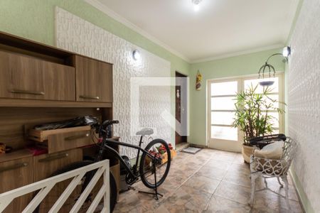 Casa à venda com 189m², 3 quartos e 2 vagas Casa à venda com 189m², 3 quartos e 2 vagasÁrea Externa