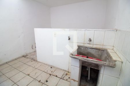 Casa à venda com 80m², 2 quartos e 1 vagaÁrea de Serviço - Quintal