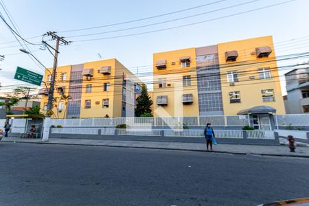 Apartamento à venda com 70m², 2 quartos e 1 vaga Apartamento à venda com 70m², 2 quartos e 1 vagaFachada