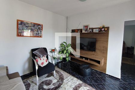 Casa à venda com 170m², 3 quartos e 3 vagasEdícula - Sala