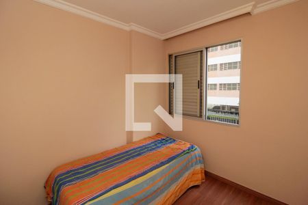 Quarto 1 de apartamento para alugar com 2 quartos, 63m² em Vila Uberabinha, São Paulo