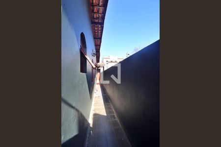 Casa à venda com 100m², 3 quartos e 2 vagasQuintal lateral