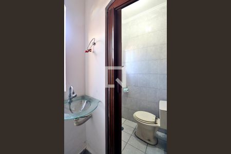 Casa à venda com 100m², 3 quartos e 2 vagasLavabo