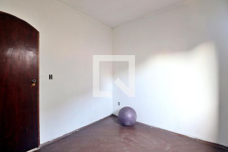 Casa à venda com 100m², 3 quartos e 2 vagasQuarto 2