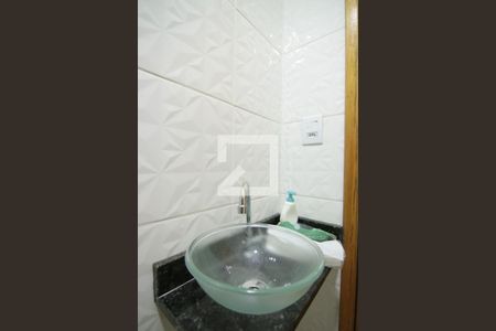 Banheiro de apartamento à venda com 1 quarto, 28m² em Vila Santana, São Paulo