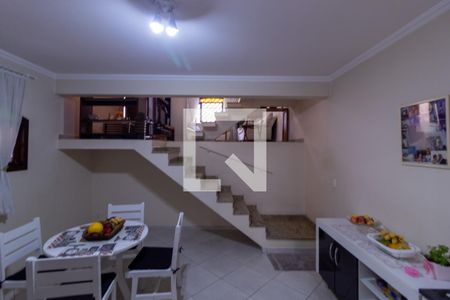Sala de Jantar  de casa para alugar com 3 quartos, 131m² em Vila Marari, São Paulo