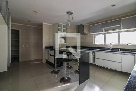 Casa de condomínio à venda com 520m², 5 quartos e 3 vagasCozinha