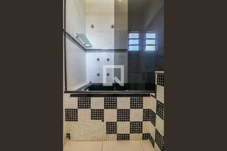 Casa de condomínio à venda com 520m², 5 quartos e 3 vagasSuíte 2 - Banheiro