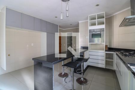 Casa de condomínio à venda com 520m², 5 quartos e 3 vagasCozinha