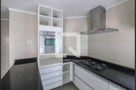 Casa de condomínio à venda com 520m², 5 quartos e 3 vagasCozinha