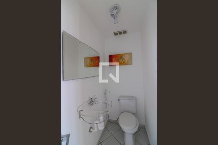 Casa de condomínio à venda com 520m², 5 quartos e 3 vagasLavabo