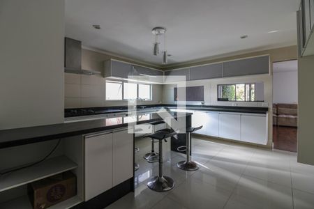 Casa de condomínio à venda com 520m², 5 quartos e 3 vagasCozinha