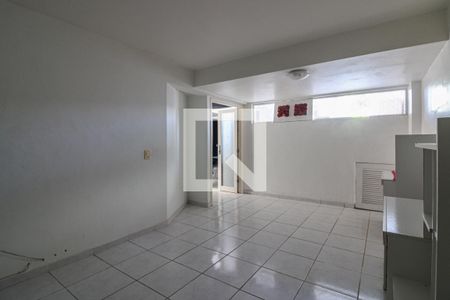 Casa de condomínio à venda com 520m², 5 quartos e 3 vagasPorão - Salão 2