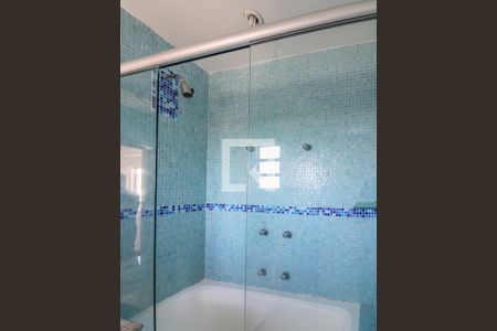 Casa de condomínio à venda com 520m², 5 quartos e 3 vagasSuíte 3 - Banheiro