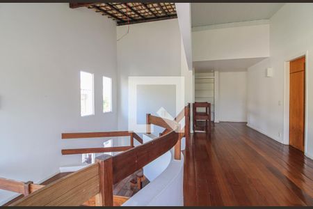 Casa de condomínio à venda com 520m², 5 quartos e 3 vagasAcesso Segundo Andar