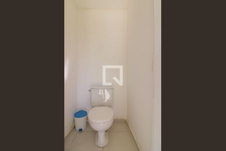 Casa de condomínio à venda com 520m², 5 quartos e 3 vagasEdícula - Banheiro da Área Gourmet