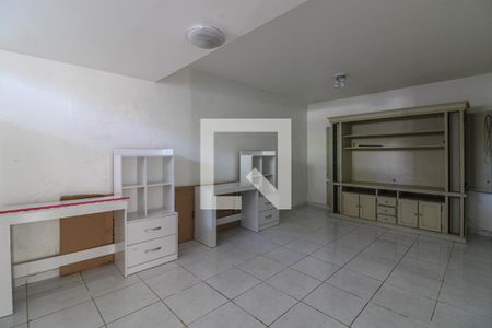 Casa de condomínio à venda com 520m², 5 quartos e 3 vagasPorão - Salão 2