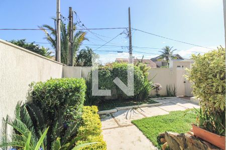 Casa de condomínio à venda com 520m², 5 quartos e 3 vagasÁrea externa - Frente da casa