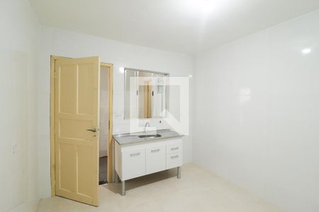 Cozinha e Área de Serviço de casa para alugar com 1 quarto, 100m² em Vila Amália (zona Norte), São Paulo