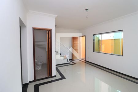 Casa de condomínio à venda com 155m², 3 quartos e 4 vagasSala