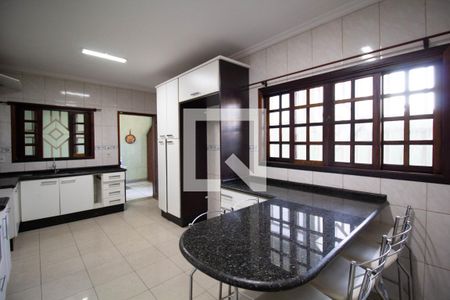 Casa à venda com 140m², 3 quartos e 6 vagas Casa à venda com 140m², 3 quartos e 6 vagasCozinha