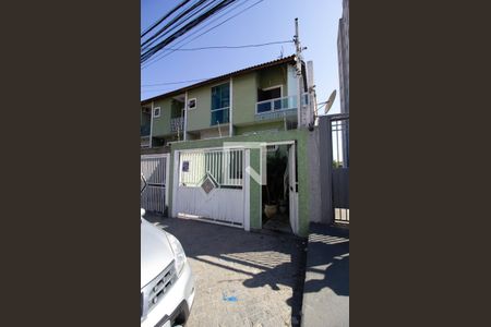 Casa à venda com 140m², 3 quartos e 6 vagas Casa à venda com 140m², 3 quartos e 6 vagasFachada