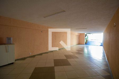 Casa à venda com 140m², 3 quartos e 6 vagas Casa à venda com 140m², 3 quartos e 6 vagasGaragem