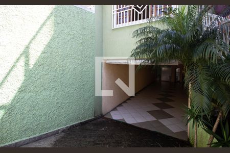 Casa à venda com 140m², 3 quartos e 6 vagas Casa à venda com 140m², 3 quartos e 6 vagasGaragem