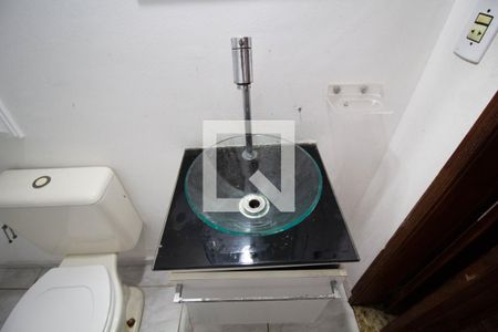 Casa à venda com 140m², 3 quartos e 6 vagas Casa à venda com 140m², 3 quartos e 6 vagasLavabo