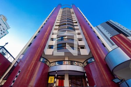 Apartamento à venda com 74m², 2 quartos e 2 vagas Apartamento à venda com 74m², 2 quartos e 2 vagasFachada