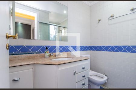 Apartamento à venda com 74m², 2 quartos e 2 vagas Apartamento à venda com 74m², 2 quartos e 2 vagasBanheiro da Suíte