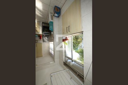 Apartamento à venda com 74m², 3 quartos e 1 vagaÁrea de serviço