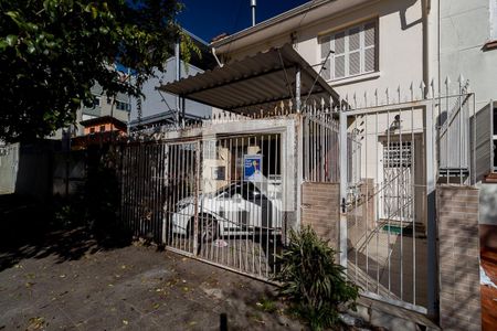 Casa à venda com 57m², 2 quartos e 2 vagas Casa à venda com 57m², 2 quartos e 2 vagasFachada