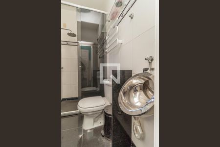 Casa à venda com 57m², 2 quartos e 2 vagas Casa à venda com 57m², 2 quartos e 2 vagasBanheiro