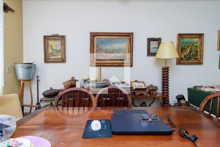 Casa à venda com 147m², 4 quartos e 4 vagasSala