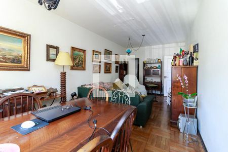 Casa à venda com 147m², 4 quartos e 4 vagasSala