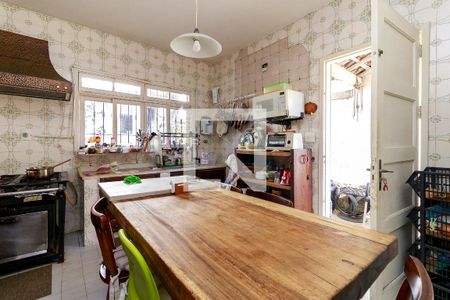 Casa à venda com 147m², 4 quartos e 4 vagasCozinha