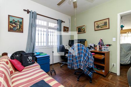 Casa à venda com 147m², 4 quartos e 4 vagasEscritório