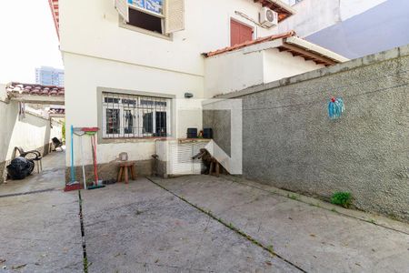 Casa à venda com 147m², 4 quartos e 4 vagasQuintal