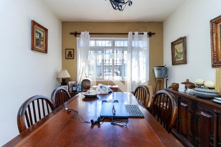 Casa à venda com 147m², 4 quartos e 4 vagasSala