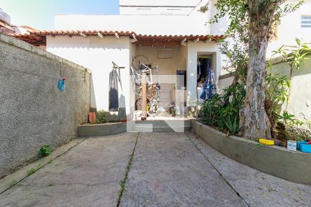 Casa à venda com 147m², 4 quartos e 4 vagasQuintal