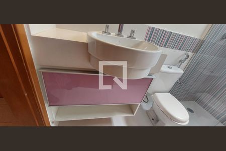 Apartamento para alugar com 123m², 3 quartos e 4 vagas Apartamento para alugar com 123m², 3 quartos e 4 vagasBanheiro 2