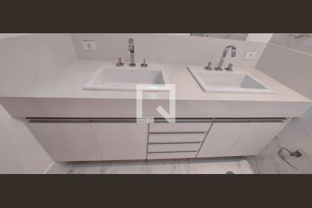 Apartamento para alugar com 123m², 3 quartos e 4 vagas Apartamento para alugar com 123m², 3 quartos e 4 vagasBanheiro 1 Quarto 3 suíte